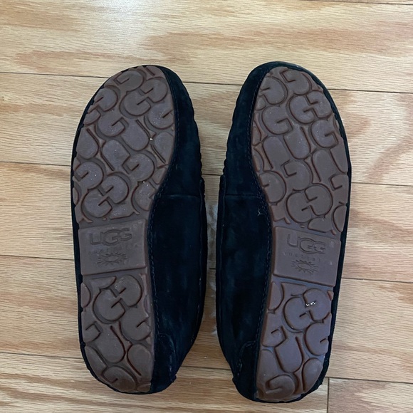 UGG Moccasins - Picture 5 of 8